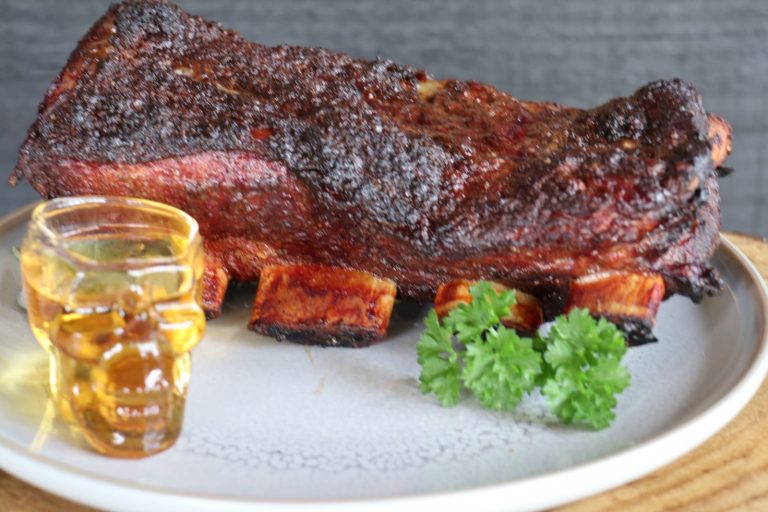 Lees meer over het artikel Short ribs met appelsap en whiskey