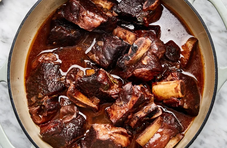 gestoofde short ribs